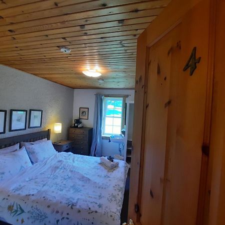 Auberge Schweizer Sutton Exterior photo